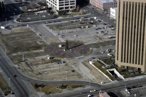 Established: The Grove Plaza in 1986